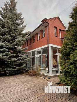 Коттедж 444м², 4-этажный, участок 6 сот.  