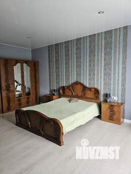 Коттедж 450м², 3-этажный, участок 10 сот.  