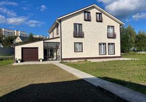 Дом 450м², 3-этажный, участок 10 сот.  