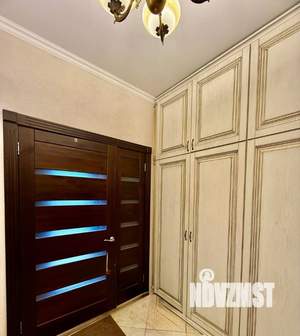 Коттедж 250м², 2-этажный, участок 10 сот.  