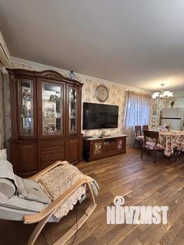 Дом 222м², 3-этажный, участок 9 сот.  