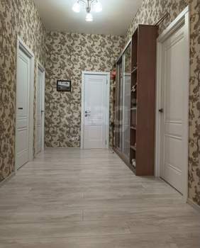Дом 228м², 3-этажный, участок 6 сот.  