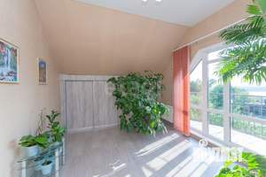 Дом 376м², 2-этажный, участок 6 сот.  