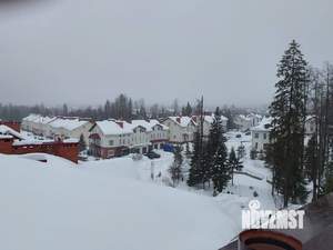 Дом 256м², 3-этажный, участок 15 сот.  