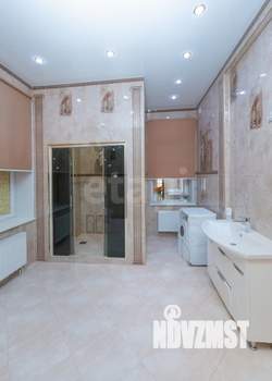 Дом 264м², 2-этажный, участок 8 сот.  