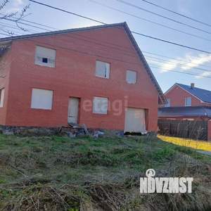 Дом 180м², 2-этажный, участок 10 сот.  