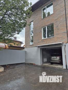 Таунхаус 120м², 2-этажный, участок 2 сот.  