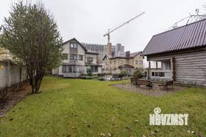 Дом 450м&sup2;, 3-этажный, участок 12 сот.  
