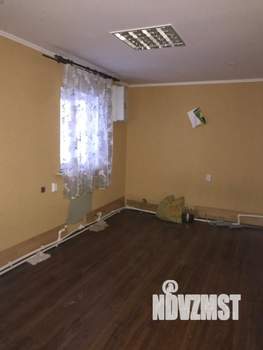 Дом 70м², 2-этажный, участок 10 сот.  