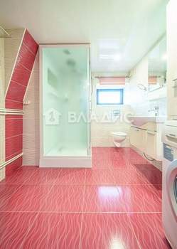 Дом 142м², 3-этажный, участок 13 сот.  