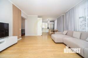 Дом 145м&sup2;, 2-этажный, участок 7 сот.  