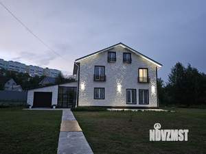 Коттедж 450м², 3-этажный, участок 10 сот.  