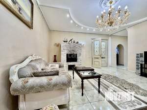 Дом 309м², 4-этажный, участок 12 сот.  