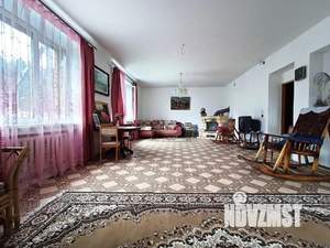 Дом 714м², 3-этажный, участок 23 сот.  