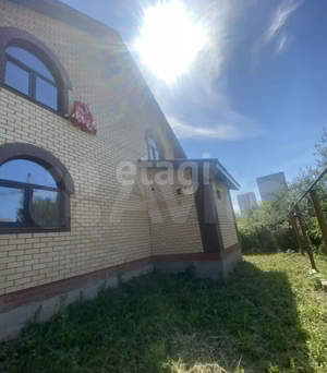 Дом 274м², 2-этажный, участок 6 сот.  