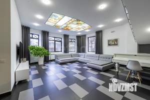 Дом 450м&sup2;, 3-этажный, участок 12 сот.  