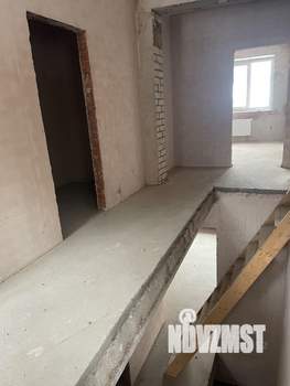 Таунхаус 230м², 3-этажный, участок 3 сот.  