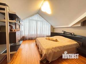 Дом 300м², 3-этажный, участок 2 сот.  