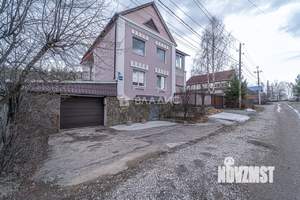 Дом 218м², 2-этажный, участок 12 сот.  