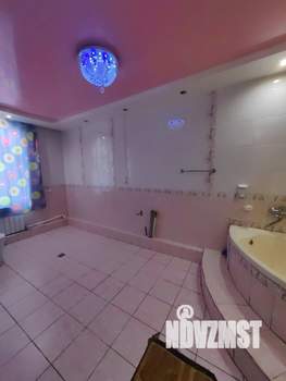 Коттедж 301м², 2-этажный, участок 12 сот.  