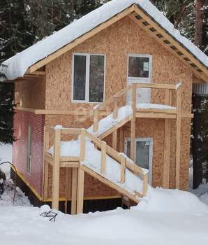 Дом 84м², 2-этажный, участок 8 сот.  