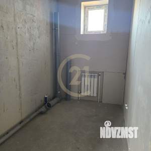 Дом 198м², 2-этажный, участок 6 сот.  