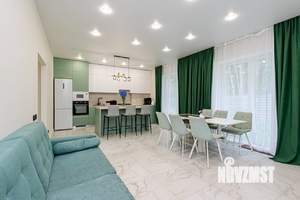 Таунхаус 197м², 2-этажный, участок 2 сот.  