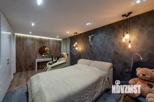 Дом 250м², 2-этажный, участок 9 сот.  