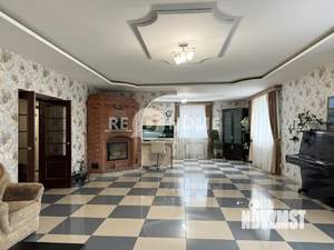 Коттедж 451м², 3-этажный, участок 12 сот.  