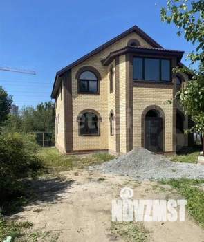 Дом 274м², 2-этажный, участок 6 сот.  