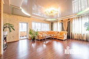 Дом 217м², 2-этажный, участок 12 сот.  
