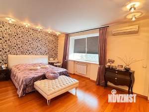 Дом 300м², 3-этажный, участок 2 сот.  