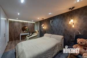 Дом 250м², 2-этажный, участок 9 сот.  