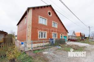 Дом 305м², 3-этажный, участок 6 сот.  