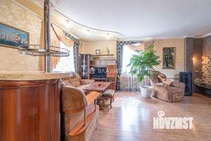 Дом 217м², 2-этажный, участок 12 сот.  