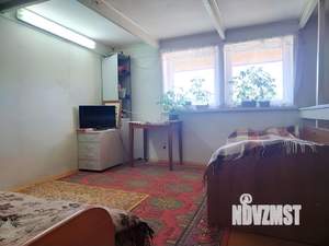 Дом 40м², 2-этажный, участок 6 сот.  
