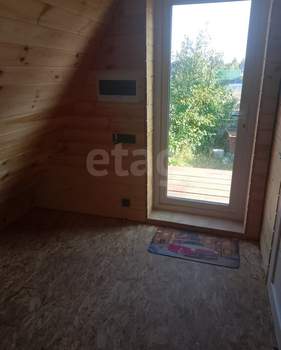 Дом 50м², 2-этажный, участок 6 сот.  