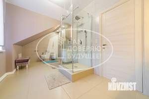 Дом 250м², 2-этажный, участок 7 сот.  