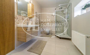 Дом 250м², 2-этажный, участок 7 сот.  