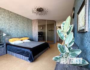 2-к квартира, посуточно, 73м2, 23/25 этаж