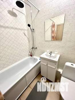 1-к квартира, посуточно, 40м2, 23/28 этаж