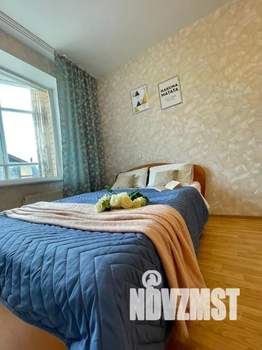 1-к квартира, посуточно, 42м2, 3/18 этаж