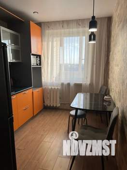 1-к квартира, посуточно, 40м2, 7/10 этаж