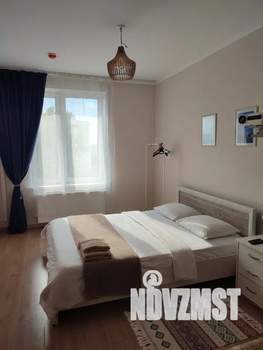 1-к квартира, посуточно, 43м2, 5/25 этаж