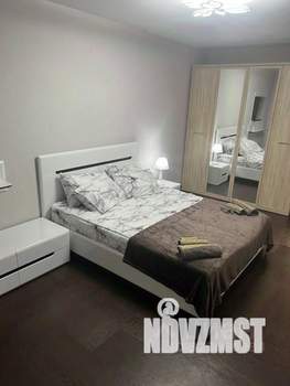 3-к квартира, посуточно, 88м2, 1/1 этаж