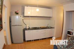 1-к квартира, посуточно, 50м2, 1/1 этаж