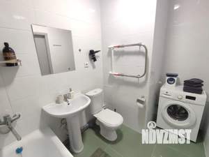 2-к квартира, посуточно, 43м2, 8/25 этаж