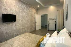 1-к квартира, посуточно, 40м2, 16/22 этаж