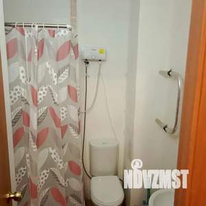 Студия квартира, посуточно, 27м2, 19/25 этаж