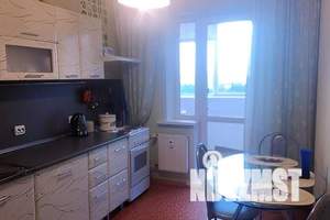 1-к квартира, посуточно, 43м2, 9/16 этаж